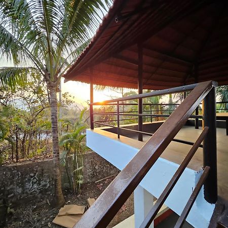 Patil'S Greenwoods Farmhouse นาวีมุมไบ ภายนอก รูปภาพ